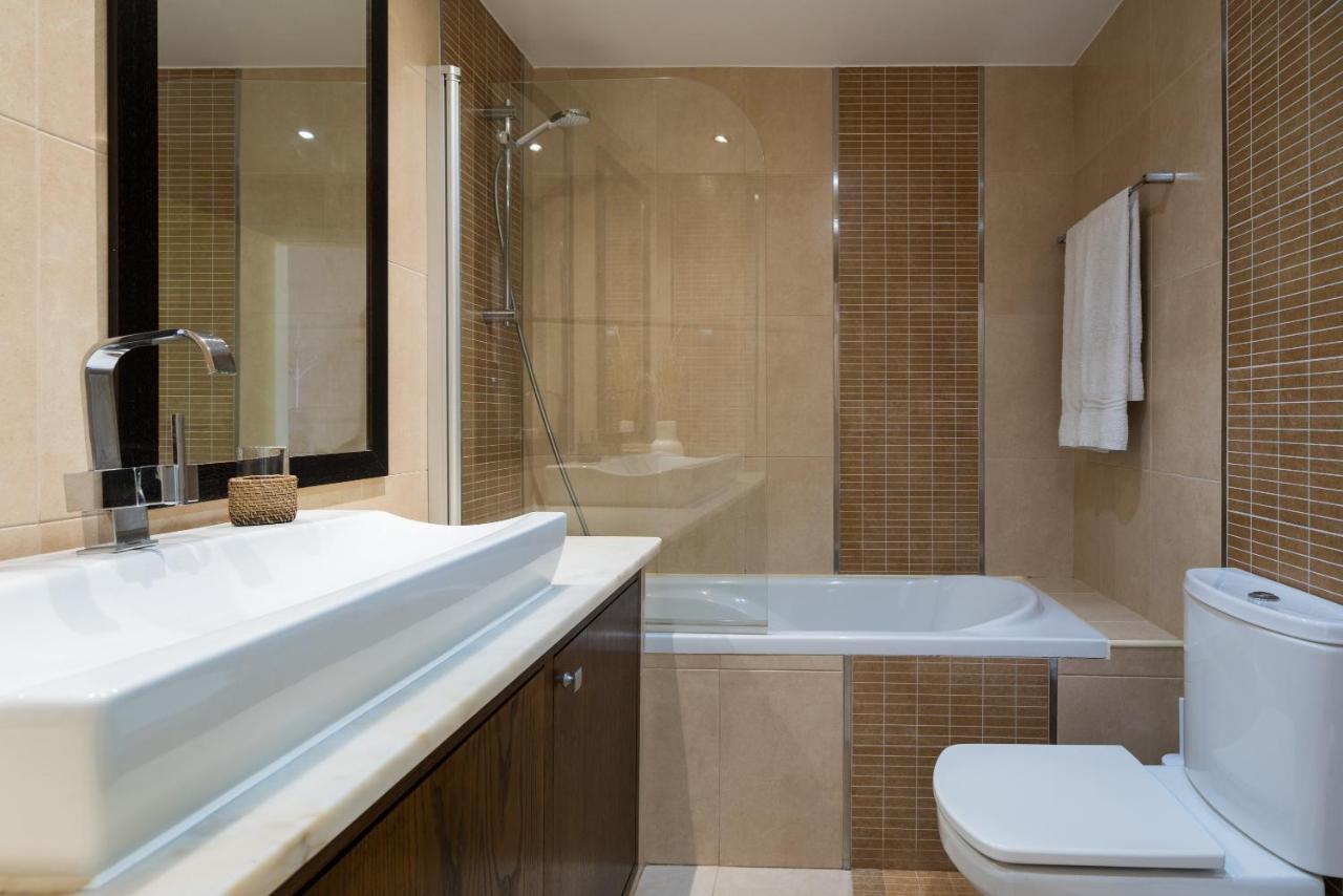 Stunning 2-Bed Penthouse In Lagos 250M From Beach Ngoại thất bức ảnh