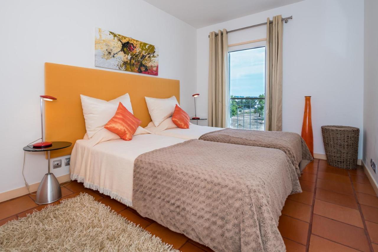 Stunning 2-Bed Penthouse In Lagos 250M From Beach Ngoại thất bức ảnh